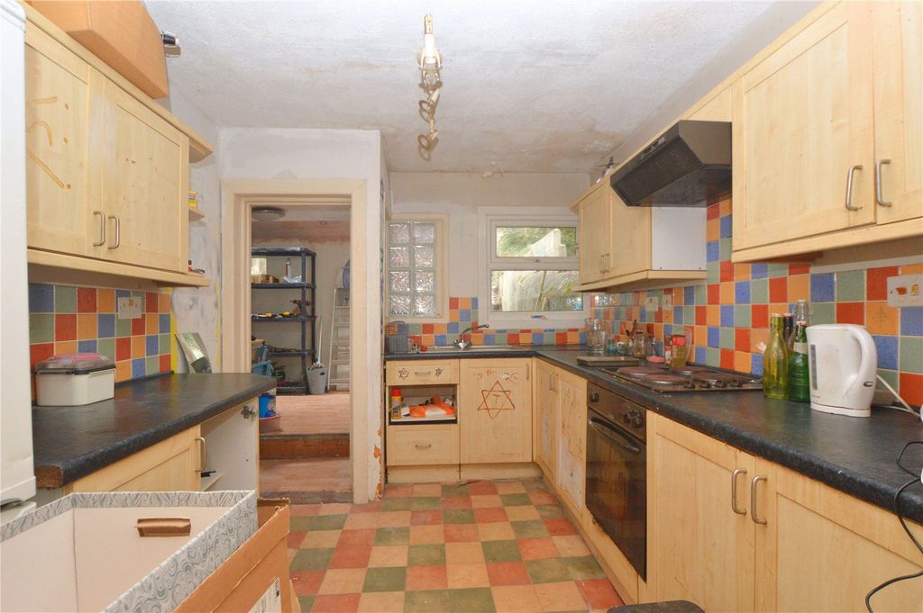 Property photo 2 of 15 Picture No. 08