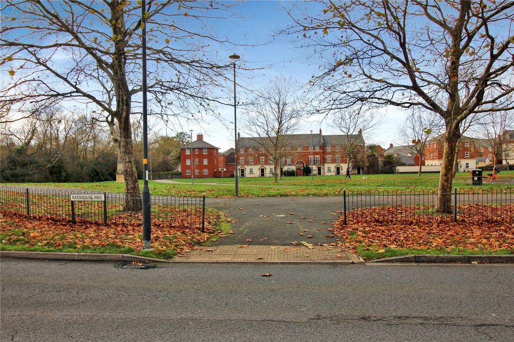 Property photo 3 of 14 Picture No. 24