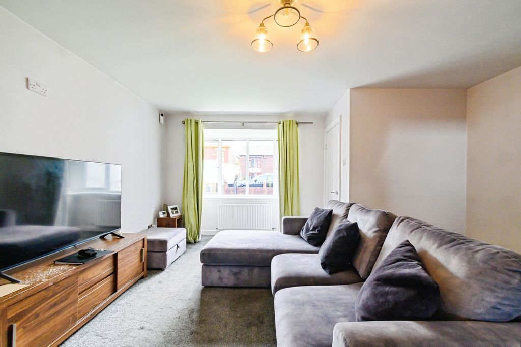 Property photo 2 of 18 Pbox-Img.Jpg