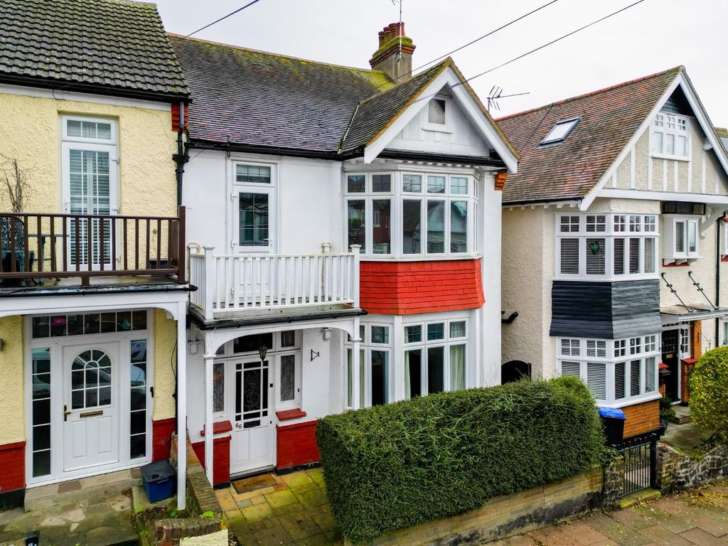 Property photo 1 of 29 Front