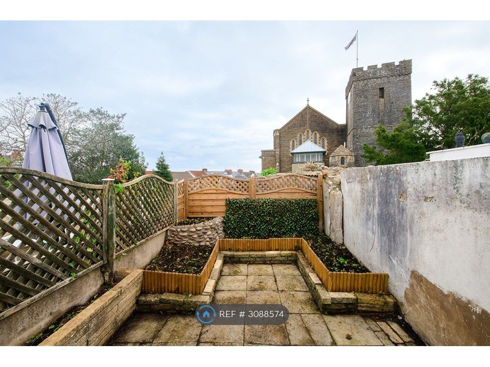 Property photo 3 of 27