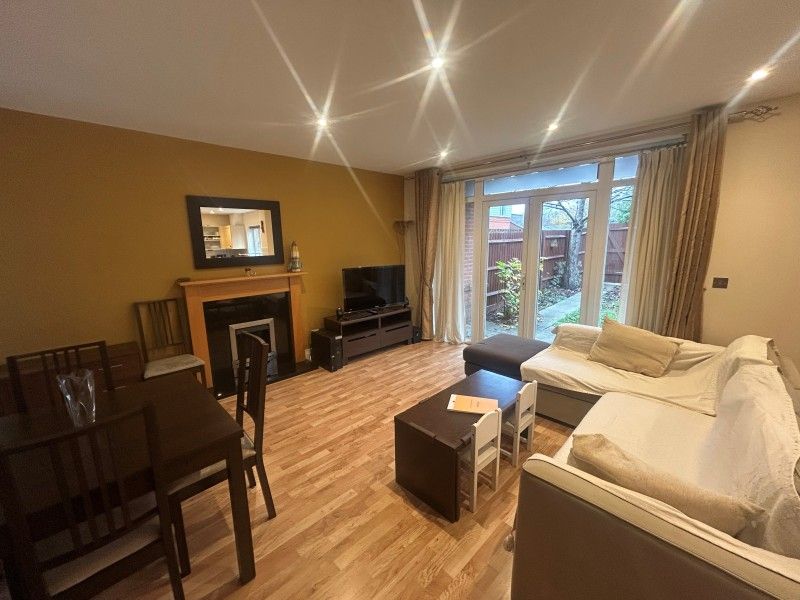 Property photo 2 of 21