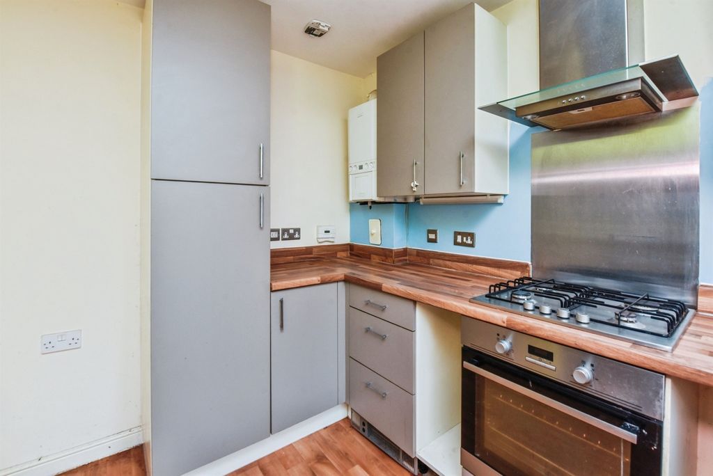 Additional image 6 of 2 bed flat for saleBennett Gardens, Frome BA11