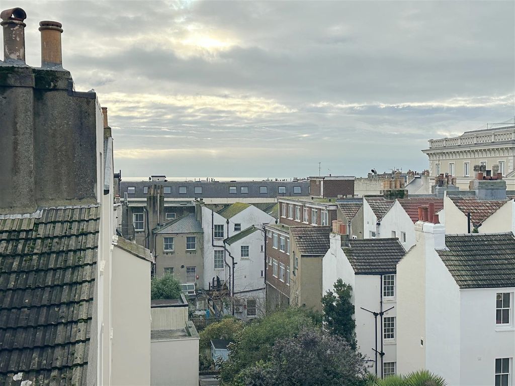 Property photo 3 of 8 Img_2517.Jpg