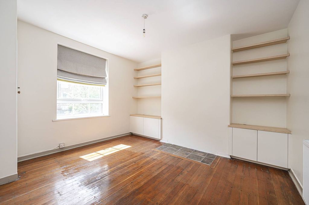 Property photo 2 of 7
