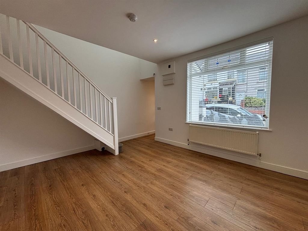 Property photo 3 of 23 Tydfils Avenue (12).Jpeg