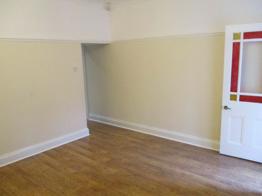 Property photo 3 of 11 Photo