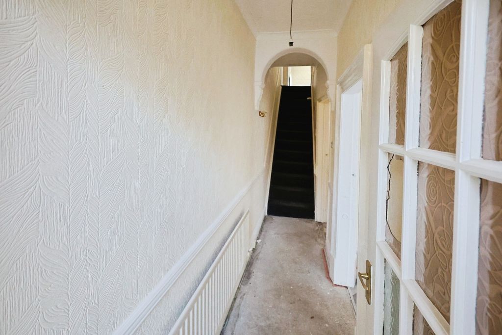 Property photo 2 of 13 Pbox-Img.Jpg