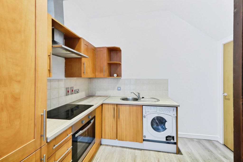 Property photo 2 of 15 2