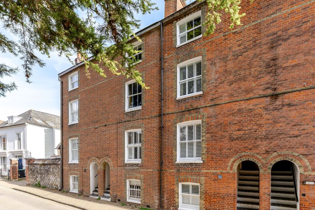 Property photo 1 of 12 Penarth Place