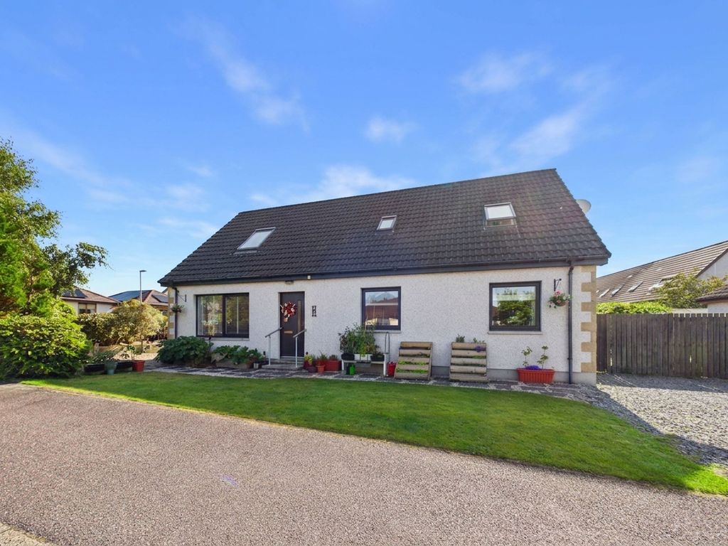Property photo 1 of 51