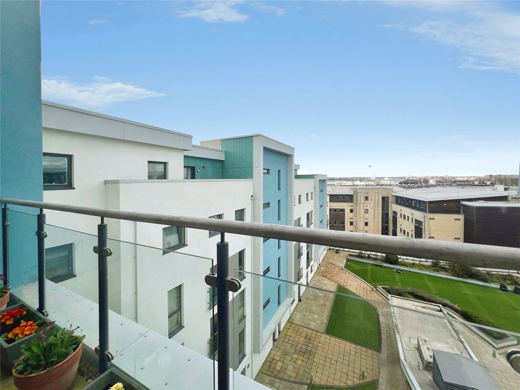 Property photo 1 of 19 Picture No. 17