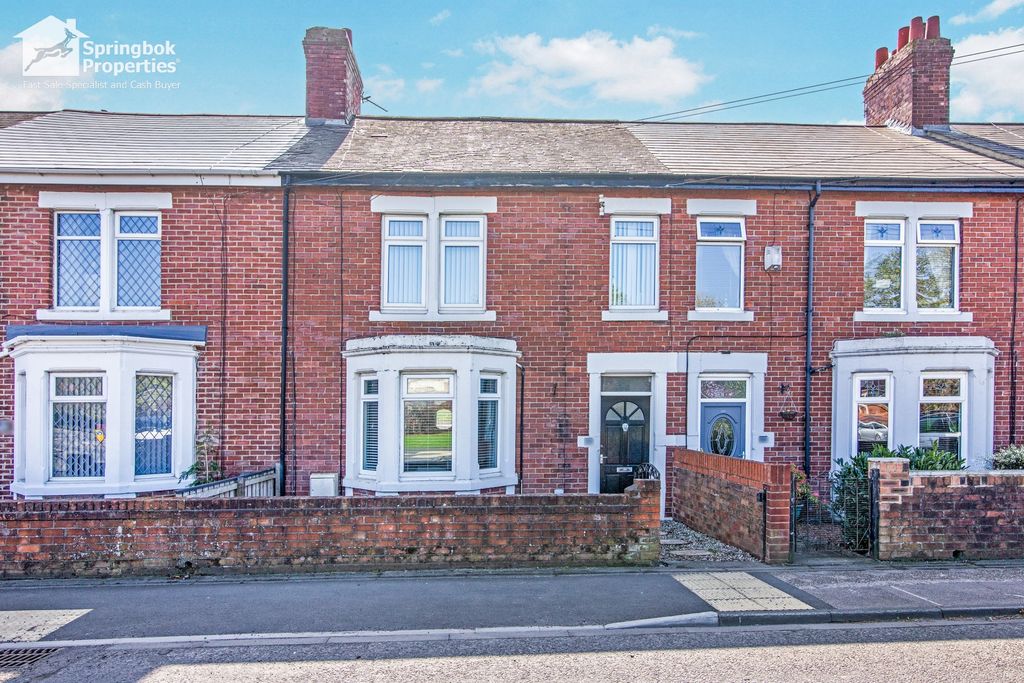 Property photo 1 of 18 Front View