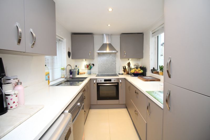 Property photo 3 of 11 Photo 17