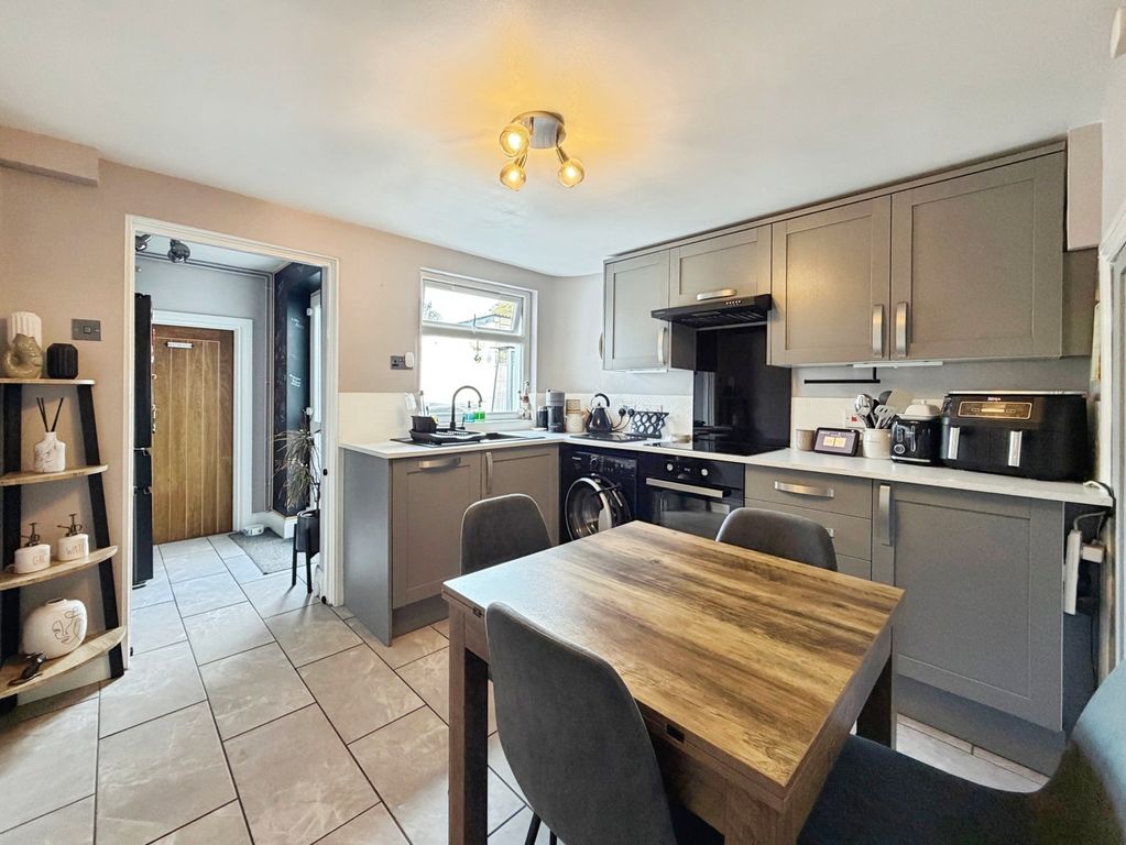 Property photo 3 of 13 Pbox-Img.Jpg