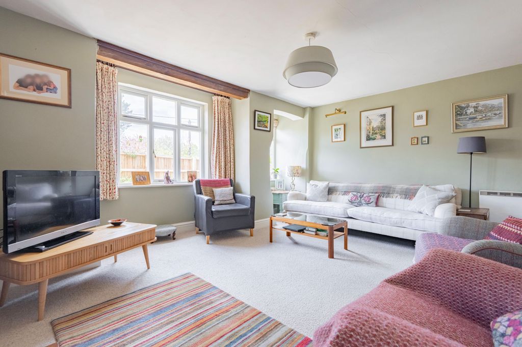 Property photo 3 of 25