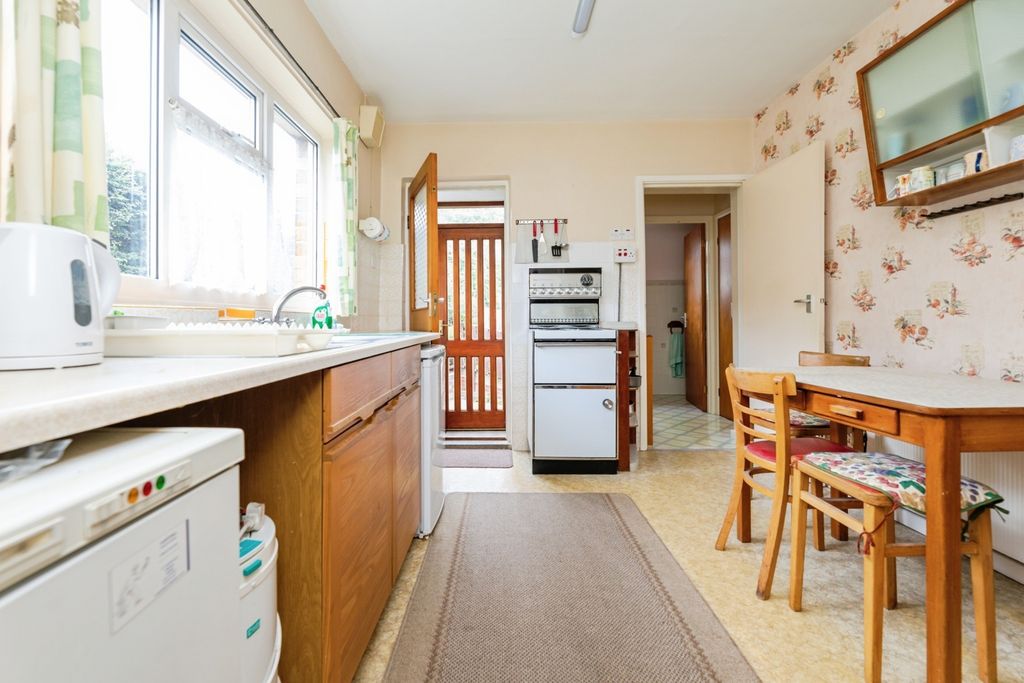 Property photo 2 of 18 Photo