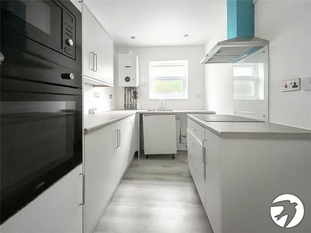 Property photo 2 of 8 Picture No. 03