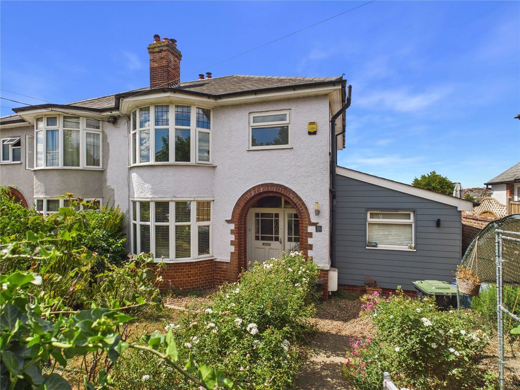 Property photo 1 of 17 Picture No. 01