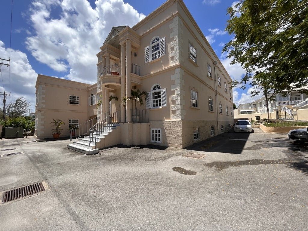 Property photo 1 of 5