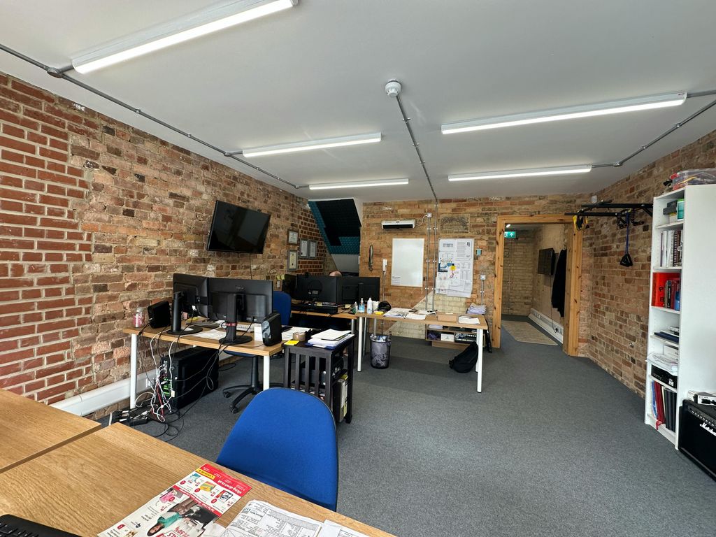 Property photo 2 of 5 Image 2