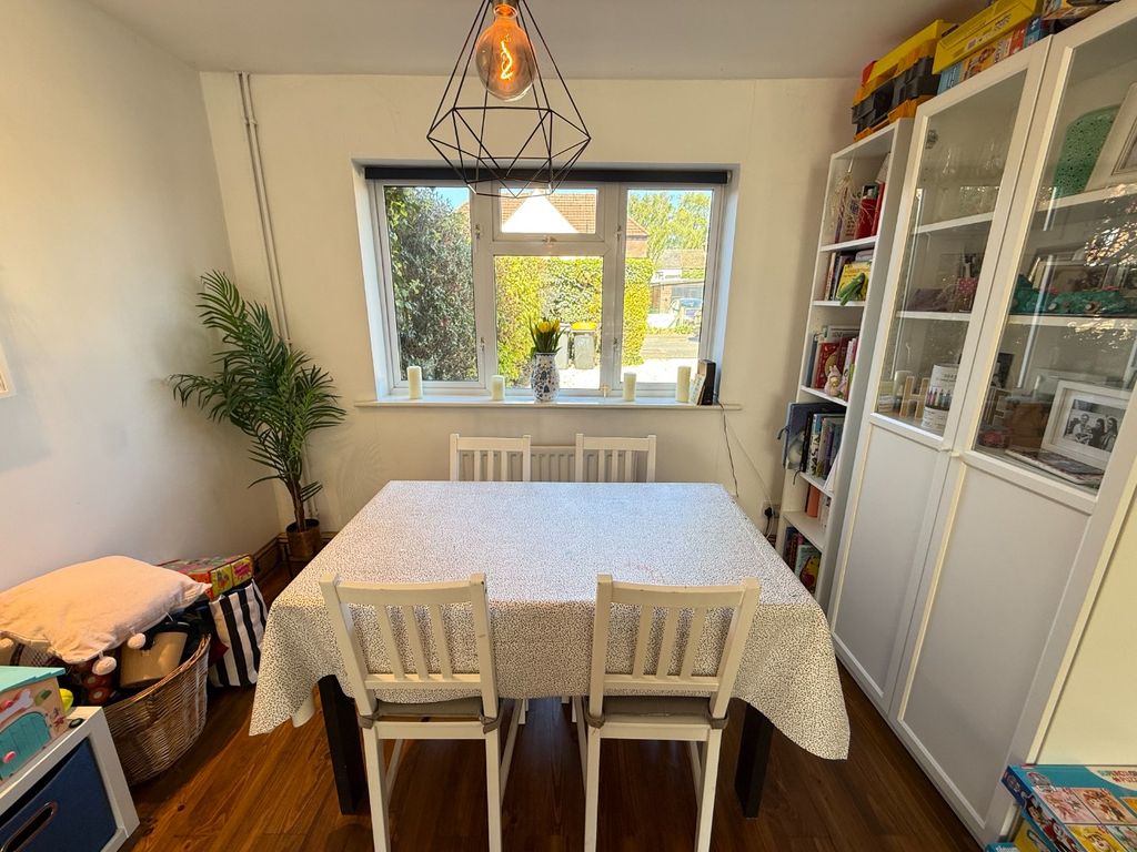 Property photo 3 of 10 5118832