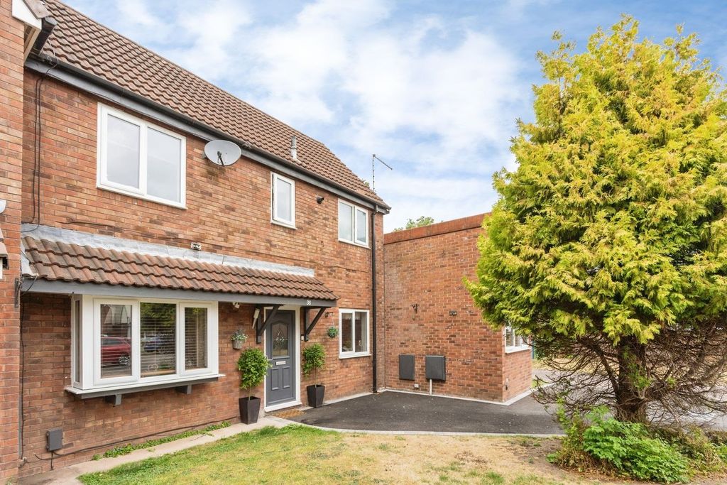 Property photo 1 of 19