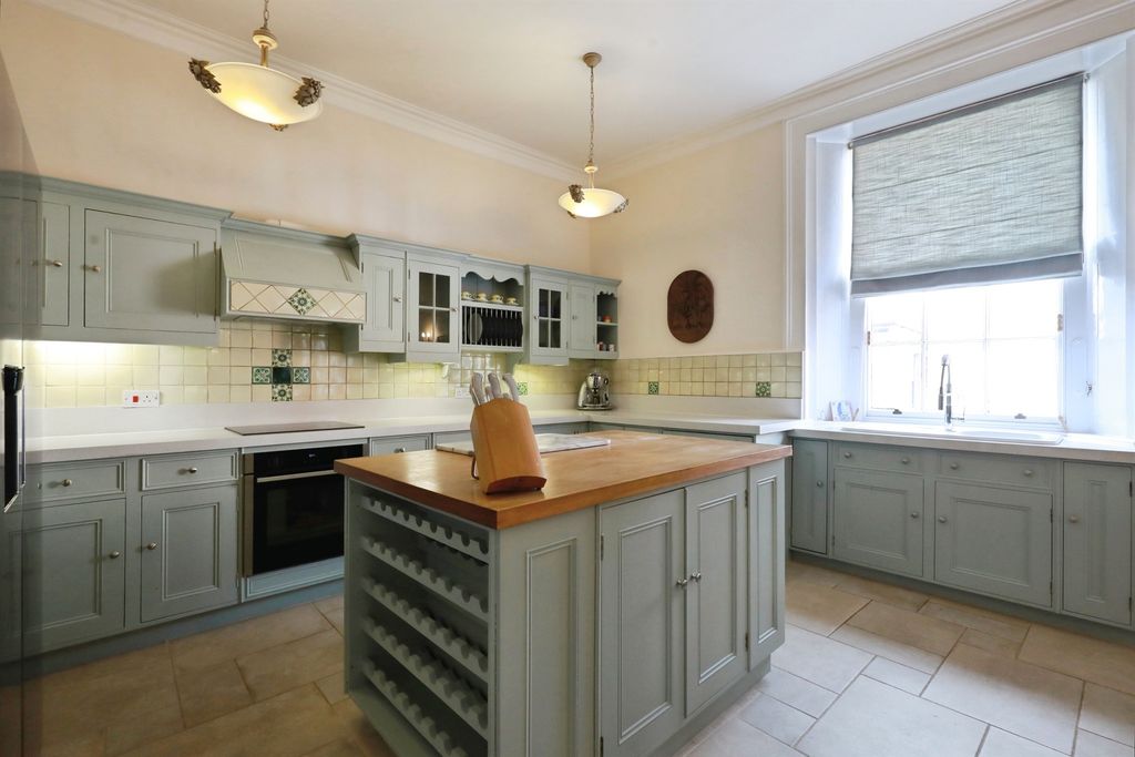 Additional image 4 of 3 bed flat for saleWest Street, Shipston-On-Stour CV36