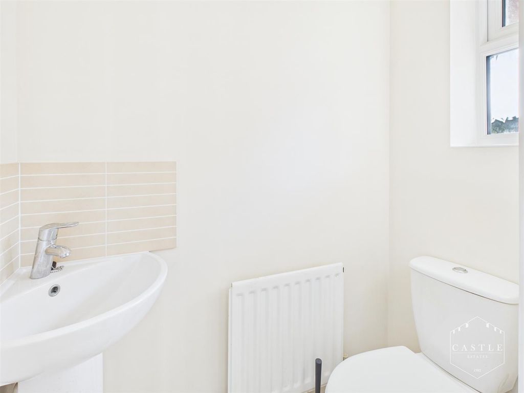 Property photo 3 of 13 Guest Cloakroom