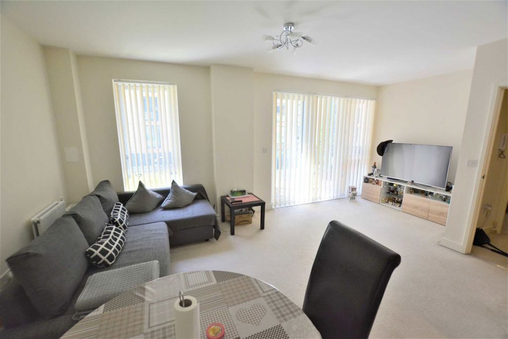 Property photo 2 of 4