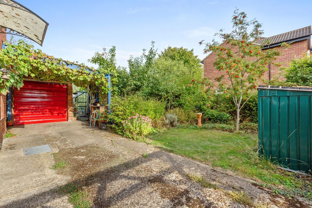 Property photo 2 of 15 Drive And Side Garden