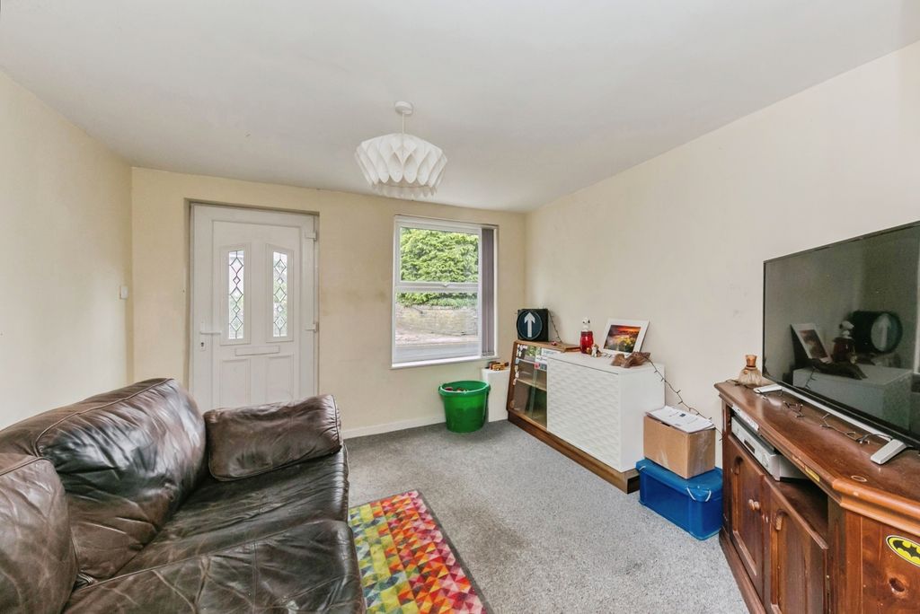 Property photo 2 of 12 Pbox-Img.Jpg