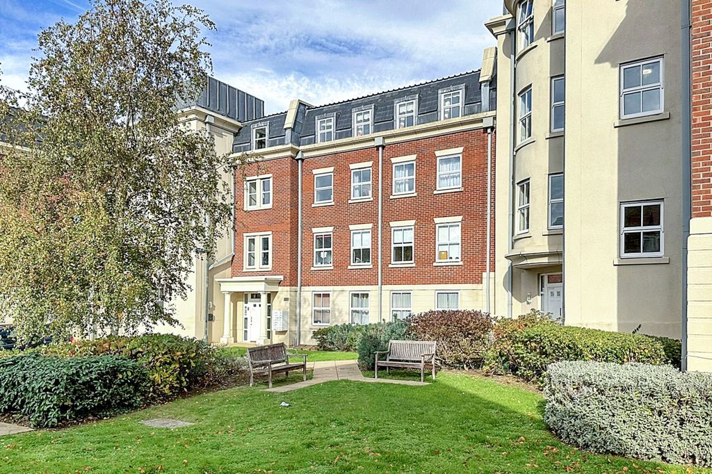 Property photo 1 of 7 Main Building (And Entrance)