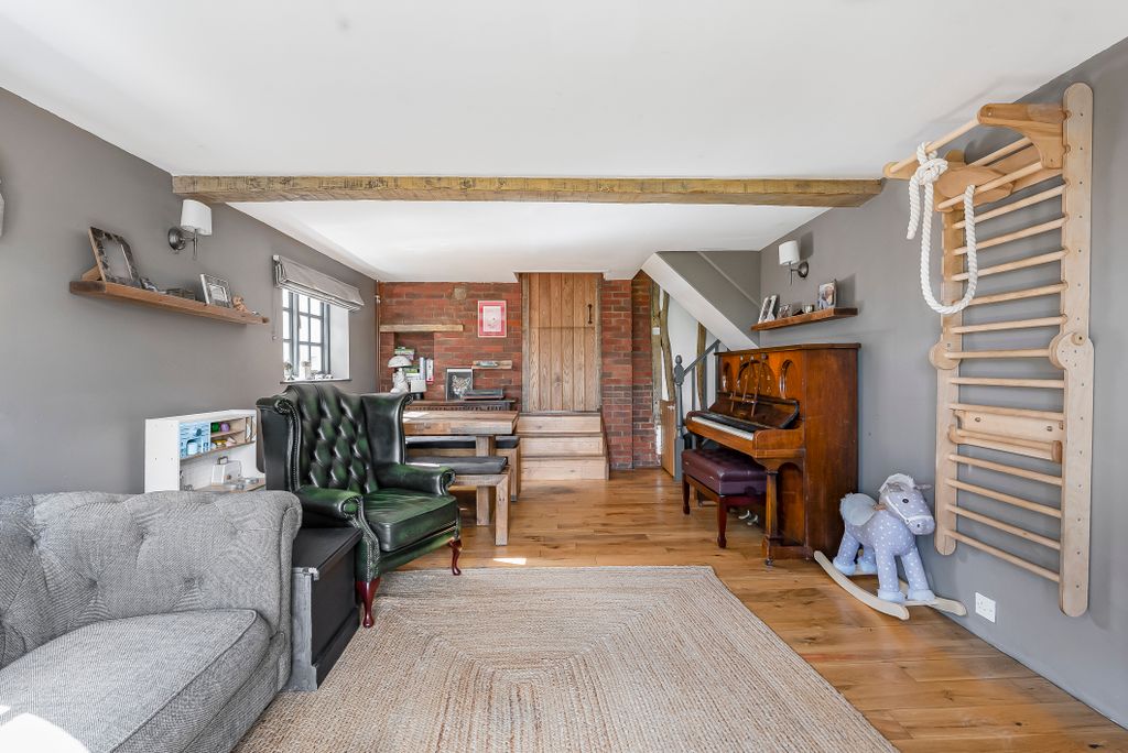 Property photo 2 of 17 Kitchen/Family Room