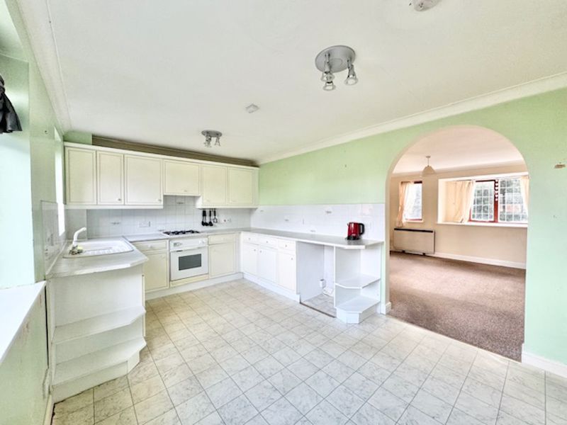 Property photo 3 of 18 Kitchen Diner View 2