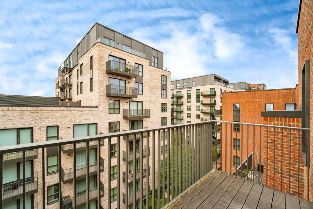 Property photo 2 of 19 Balcony