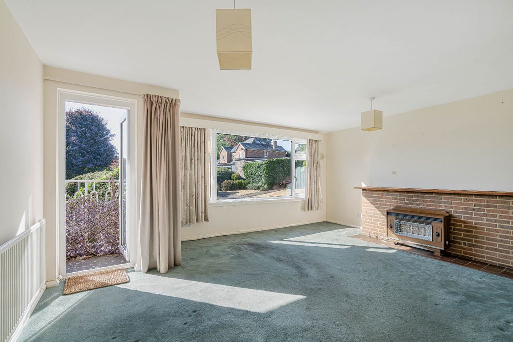 Property photo 3 of 9