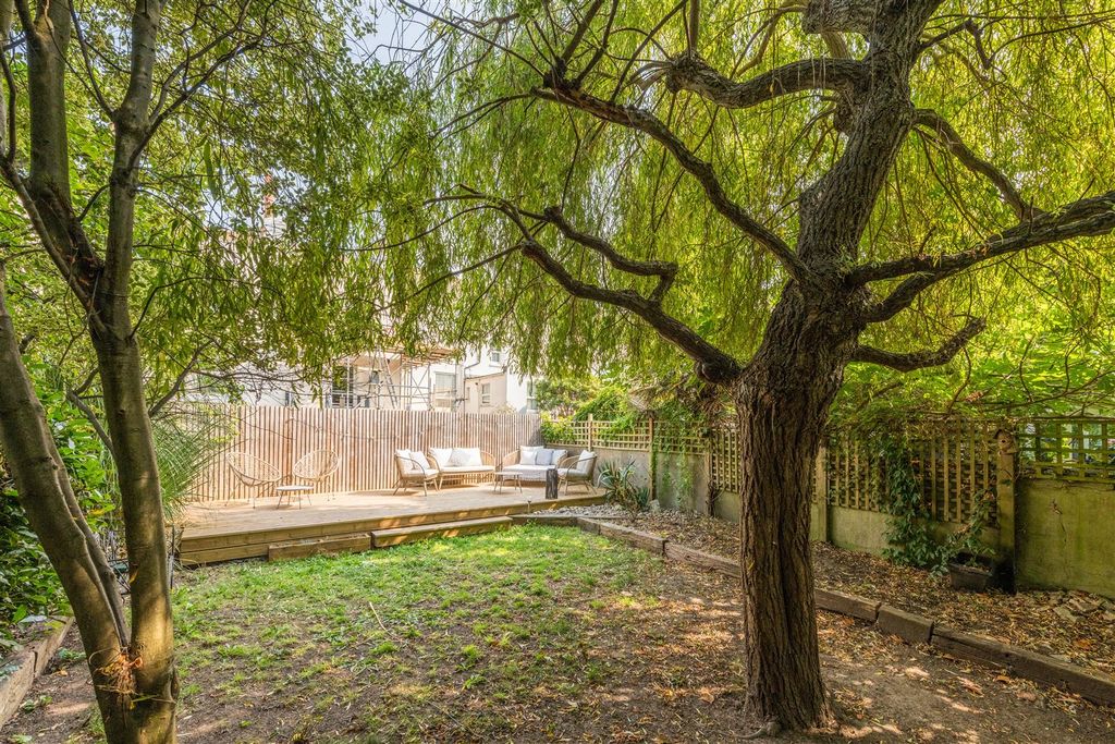 Property photo 2 of 28 13A Clarendon Villas-26.Jpg