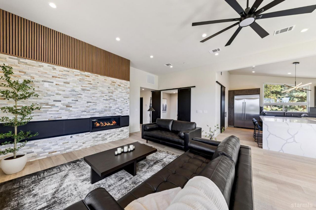 Property photo 3 of 20 <Alttext/>
