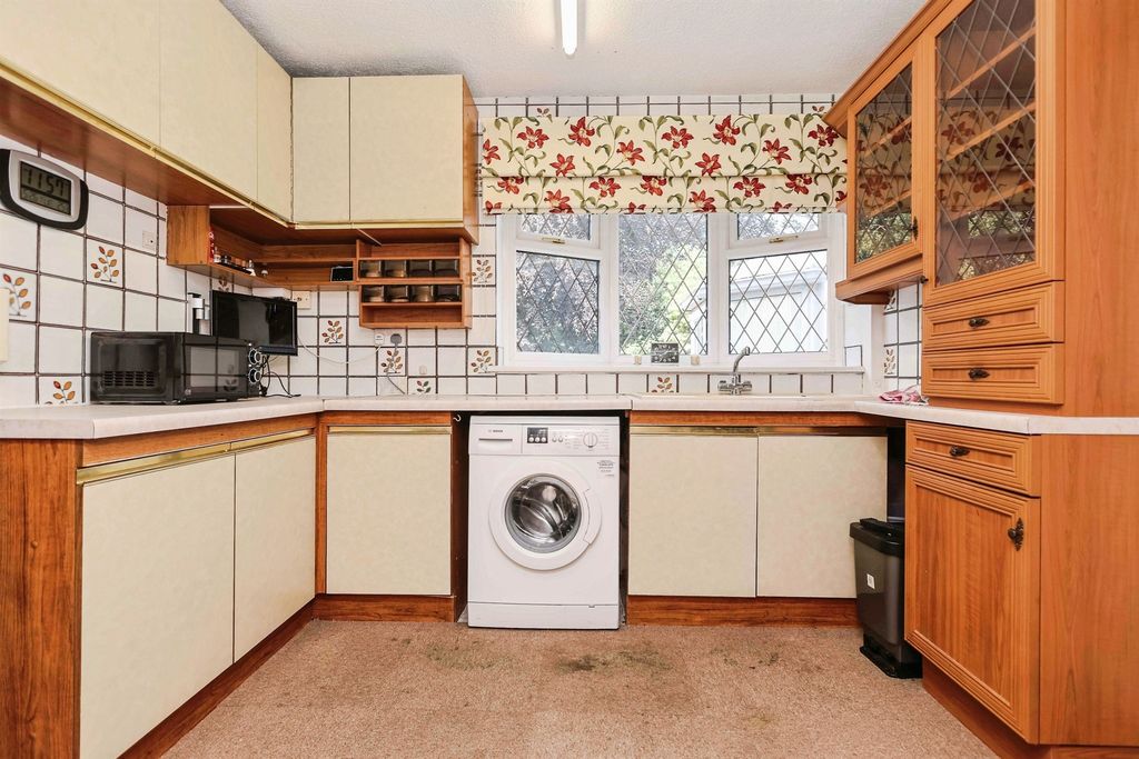 Property photo 3 of 15