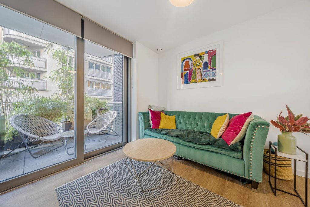 Property photo 3 of 10 Picture 3