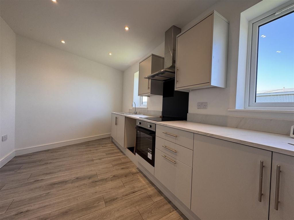 Property photo 2 of 20 Img_6261.Jpg