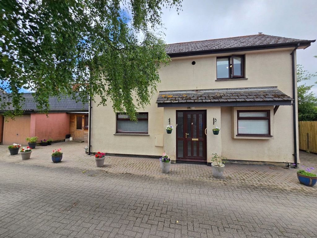 Property photo 1 of 16 5228921