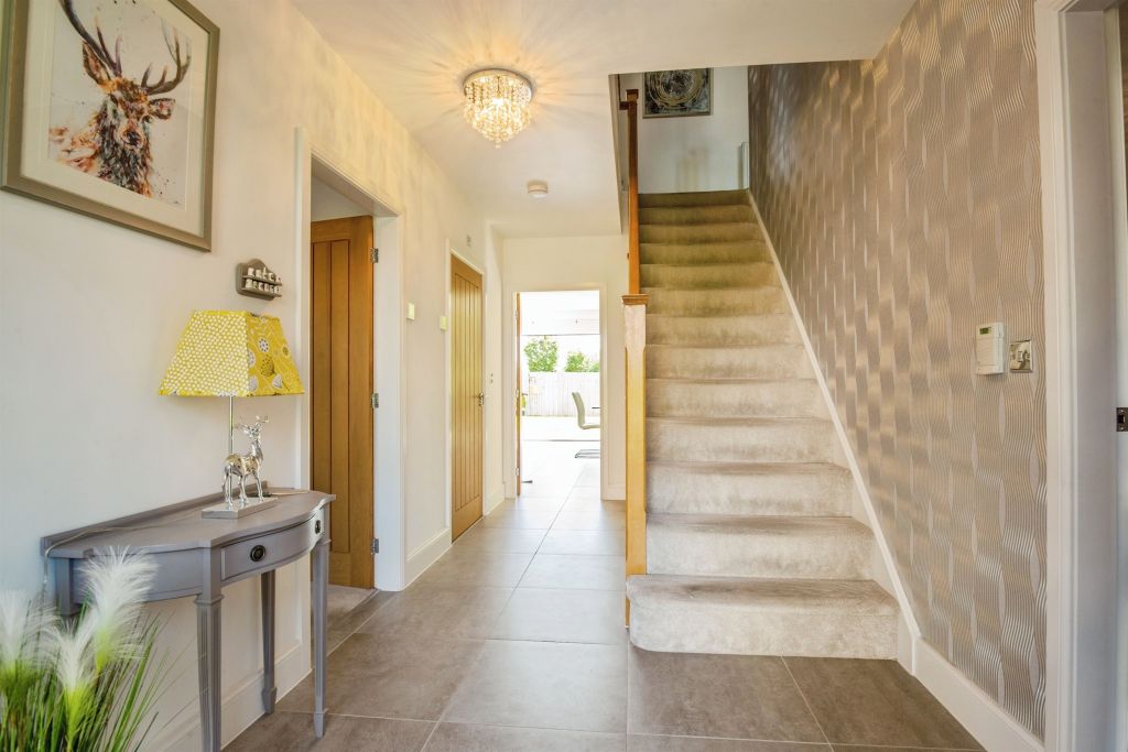Property photo 2 of 29
