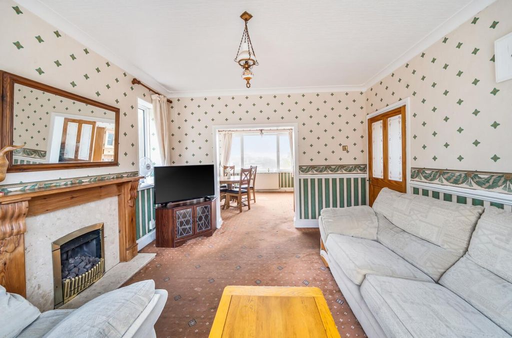 Property photo 3 of 26 1400068-9-696Fa5Edae46A.Jpg