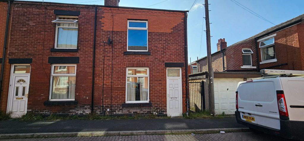 Property photo 1 of 7 Front