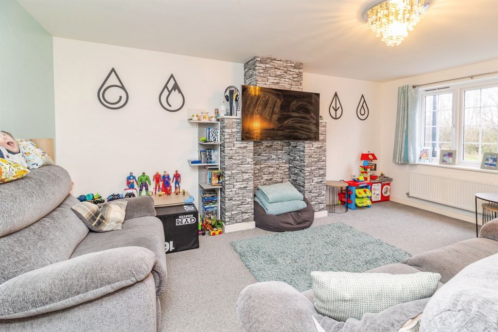 Property photo 2 of 18