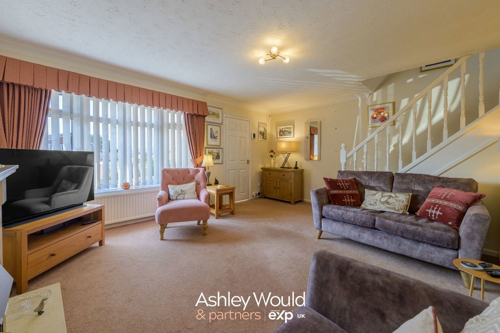 Property photo 3 of 22