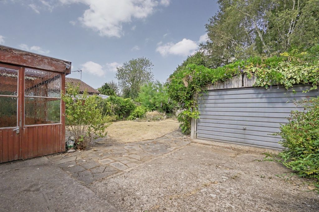 Property photo 3 of 27 5267988