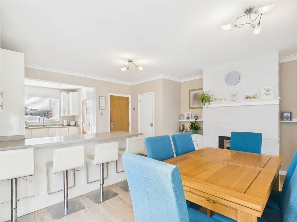 Additional image 6 of 4 bed semi-detached house for saleLansdowne Road, Staines-Upon-Thames, Surrey TW18